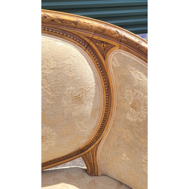 Fine Antique French Curved Side Settee For Sale In Philadelphia - Image 6 of 10