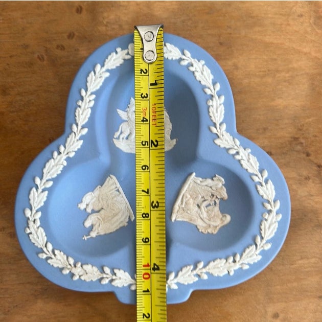 Set of Four Blue Vintage Wedgwood England Ashtrays For Sale In Los Angeles - Image 6 of 13