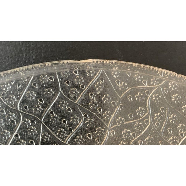 Mid-Century Modern l.e. Smith Glass Co. VTG Pressed Glass Plate Santa Maria Pattern 1920s-1930s For Sale - Image 3 of 6