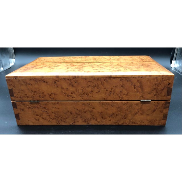19 Century Birds Eye Maple American Wood Box, Hinged Lid For Sale - Image 4 of 17