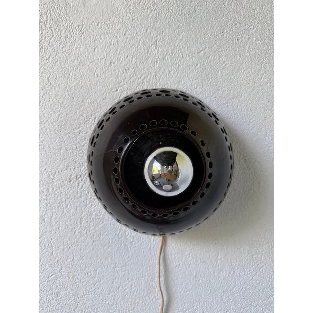 Ceramic Wall Light in the style of Pelletier, 1960s For Sale - Image 6 of 18
