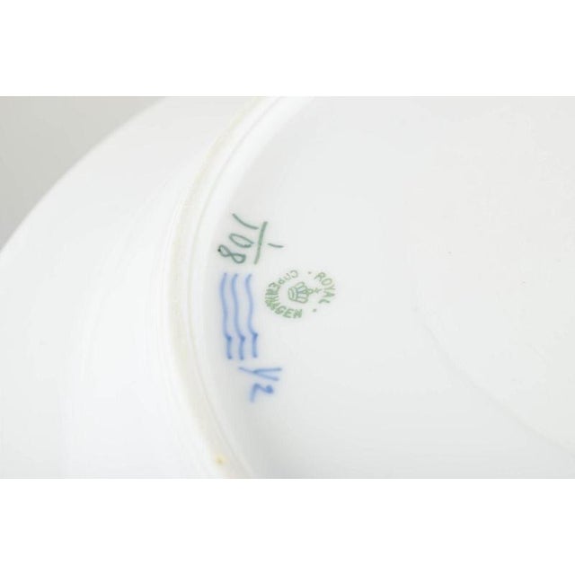 Large Vintage Serving Dish in Porcelain from Royal Copenhagen, 1920s For Sale - Image 4 of 5