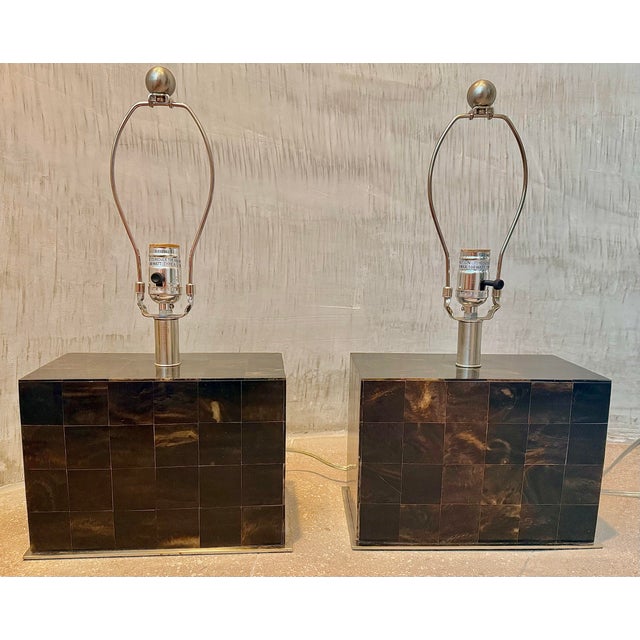 Early 21st Century Arteriors Home Matching Pair of Mid-Century Postmodern Tessellated Horn Block Table Lamps, in the Iconic Style of ⁠Karl Springer For Sale - Image 5 of 12