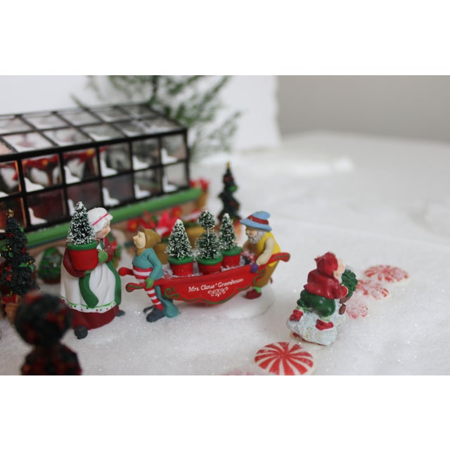 Mrs. Claus’ Greenhouse Diorama – Moore’s North Pole Storybook Collector’s Edition With Signed Book & Coa For Sale - Image 6 of 18
