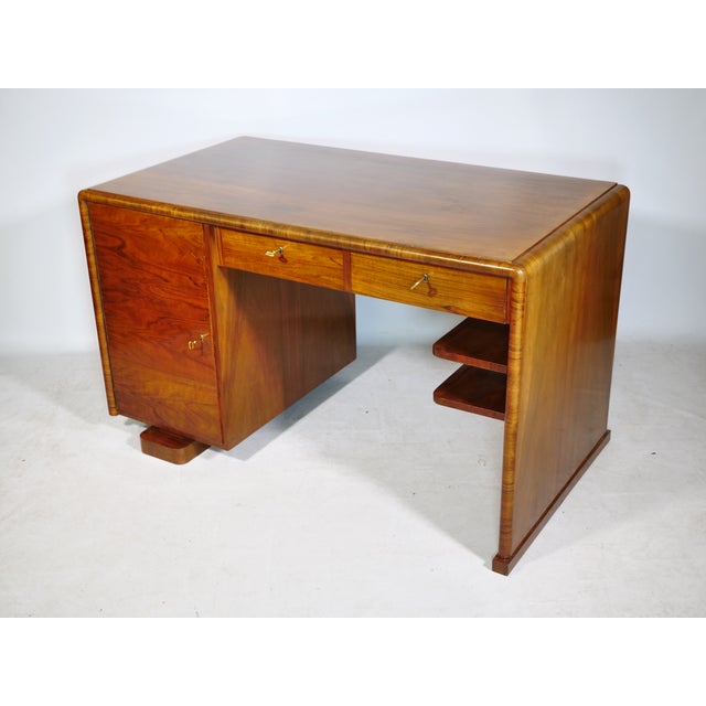 Mid-Century Modern Art Deco Desk in Walnut, 1920s For Sale - Image 3 of 15