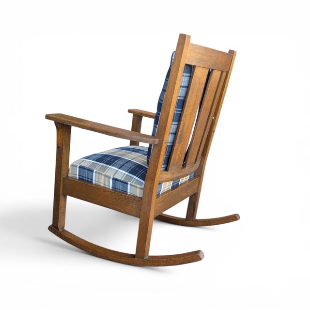 A beautifully crafted antique Arts & Crafts rocking chair by the Oregon Chair Company of Portland, Oregon. Constructed...