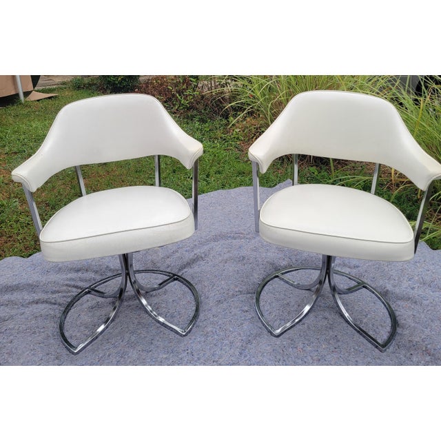 White 1972 Cal-Style Chrome and Smoked Glass Dining Set With Swivel Chairs - Set of 6 For Sale - Image 8 of 18