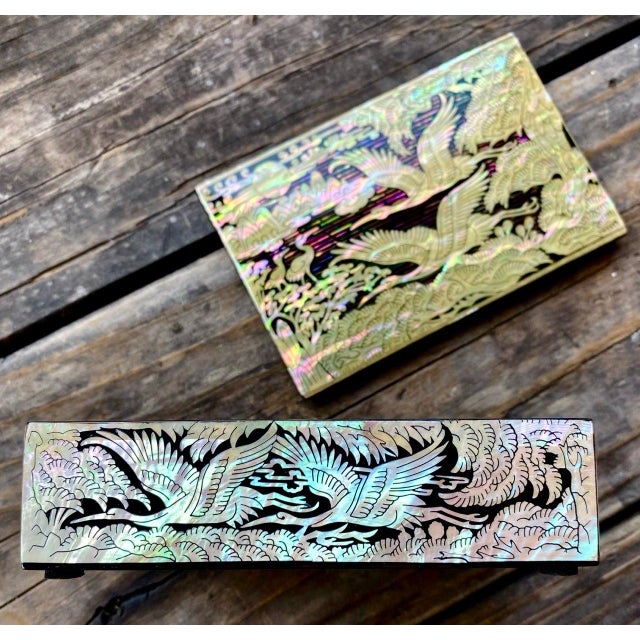White Korean Najeonchilgi Mother-of-Pearl Crane & Pine Lacquer Box, ImArt For Sale - Image 8 of 13