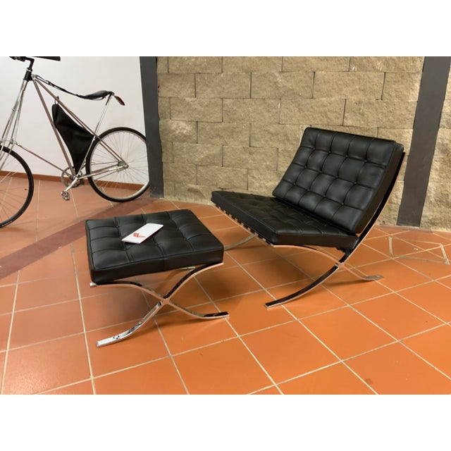 Bauhaus Set of Barcelona Lounge Chair and Ottoman by Ludwig Mies van der Rohe for Knoll Inc. / Knoll International, 2011 For Sale - Image 3 of 11