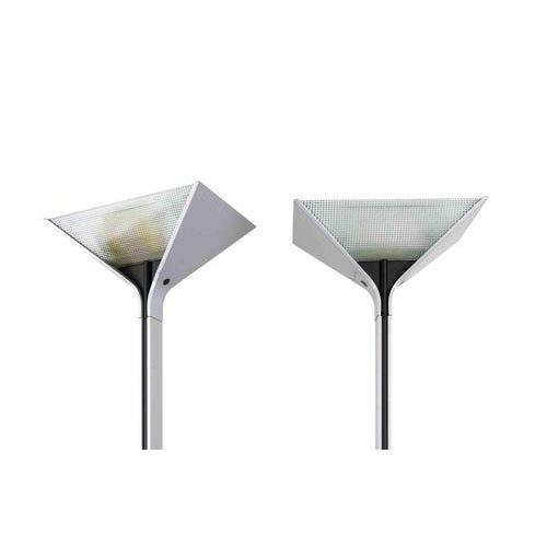 Papillona Floor Lamps by Afra and Tobia Scarpa for Flos, Italy, 1977, Set of 2 For Sale - Image 3 of 7