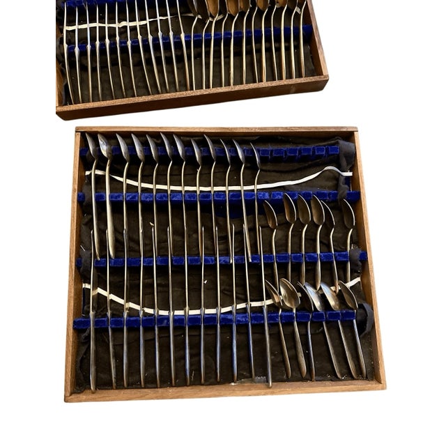 Mid 20th Century Vintage Tony’s Gems Stainless Steel 134 Pieces 12 Person Flatware Set For Sale - Image 5 of 12