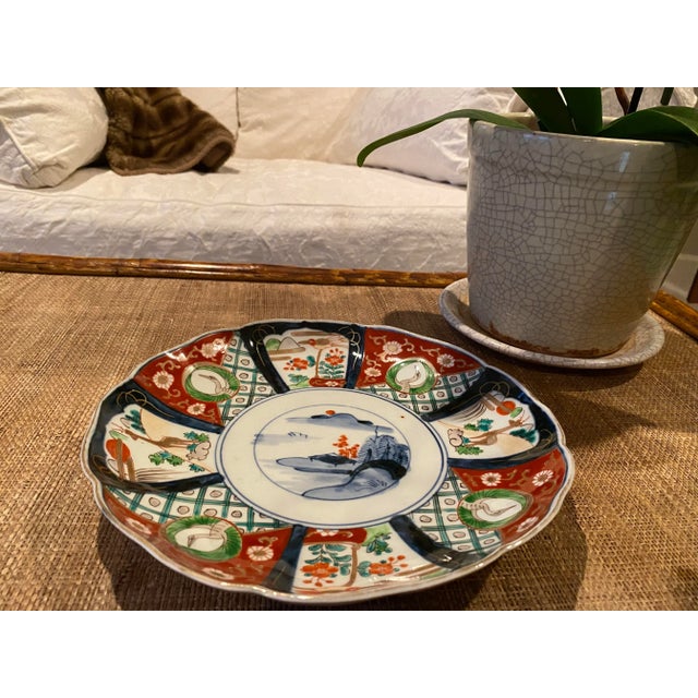 Early 20th Century Vintage Japanese Scalloped Plate For Sale - Image 4 of 11