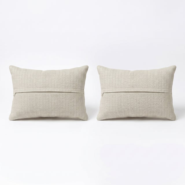 Uzbek Suzani Bedding Pillow Cover 17'' X 30'' - Set of Two For Sale - Image 4 of 4