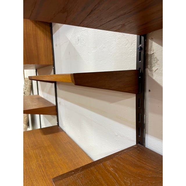 Brown Danish Modern Wall Unit of Shelving System by Kai Kristiansen for Fm Mobler For Sale - Image 8 of 10