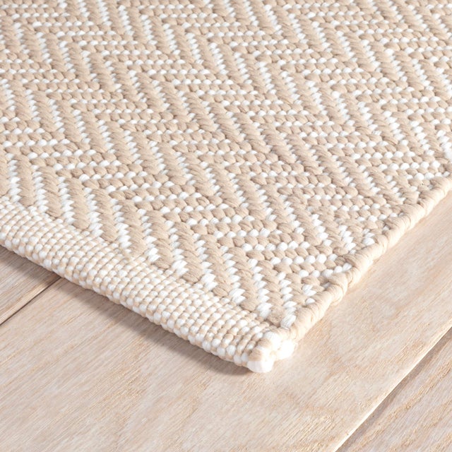 2020s Dash & Albert by Annie Selke Herringbone Linen/White Indoor/Outdoor Rug, 9' 6" x 13' 6" For Sale - Image 5 of 6