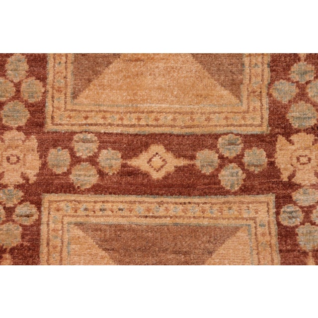 1990s Classic Ziegler Brown Tan Hand-Knotted Wool Rug - 5'10'' X 8'10'' For Sale - Image 5 of 8
