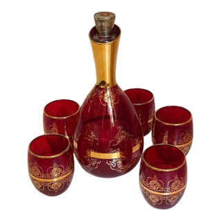 1970s 22k Gold Ruby Red Venetian Murano Glass Decanter With 5 Tumblers - 6 pcs For Sale
