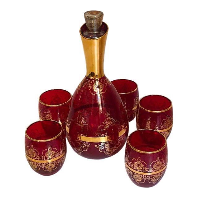 1970s 22k Gold Ruby Red Venetian Murano Glass Decanter With 5 Tumblers - 6 pcs For Sale
