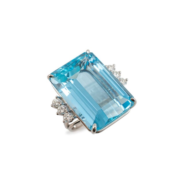 Late 20th Century Vintage Ladies 18k White Gold 41.38ct Aquamarine Six Diamond Cocktail Ring Size 5 For Sale - Image 5 of 7