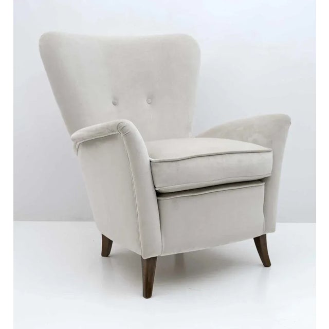 Luxurious Art Déco style armchair designed by Gio Ponti for Hotel Bristol Merano Italia. Lounge armchair with low armrests...