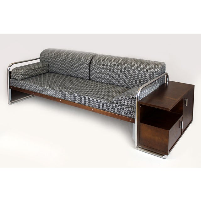 This Bauhaus style sofa was produced by Robert Slezak's company in the Czech Republic in the 1930s. The sofa has been...