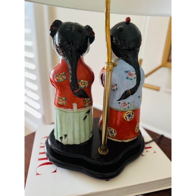 Red Vintage Chinoiserie Porcelain Figurine Lamp- On a Wooden Lamp Base For Sale - Image 8 of 8