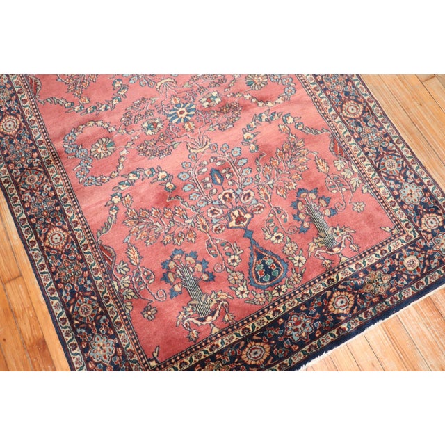 Vintage Traditional Indo Sarouk rug no. 31705 For Sale In New York - Image 6 of 8