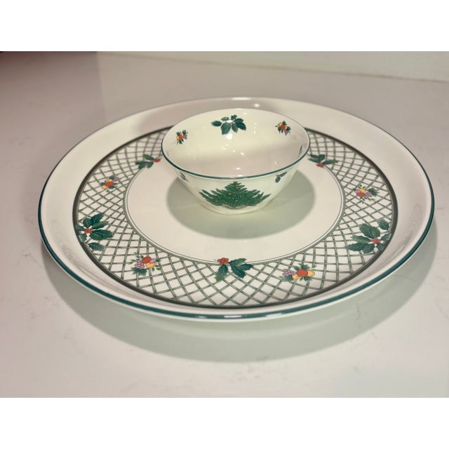 Late 20th Century Mikasa Heritage Christmas Story Chip and Dip Serving Set, 2 Pieces For Sale - Image 9 of 9