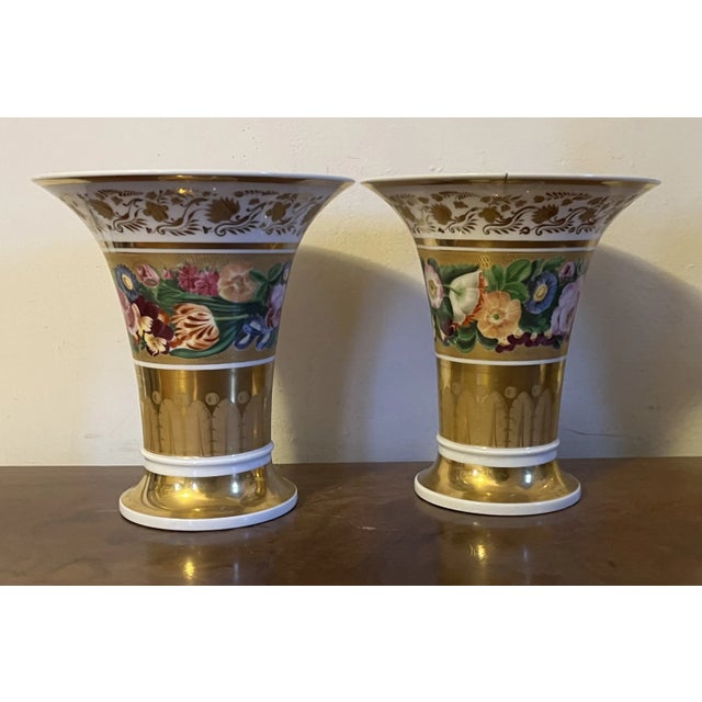 Antique Early 19th Century Old Paris Porcelain Trumpet Vases - a Pair For Sale - Image 4 of 11