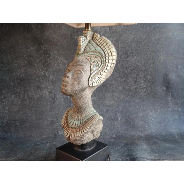 Reglor of California Mid-Century Nefertiti Lamp With Period Shade For Sale - Image 9 of 9