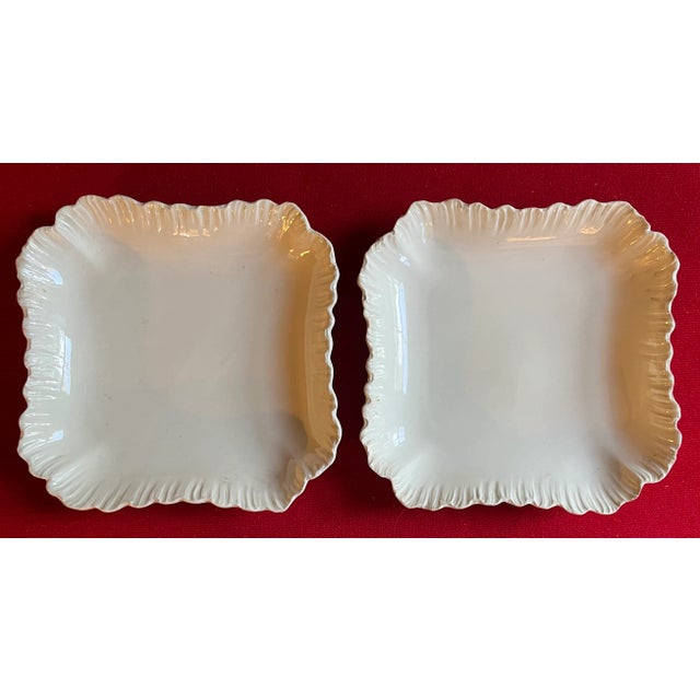 Rococo Antique 18th Century English Rococo Wedgwood Creamware Shell Edge Square Serving Dishes or Bowls - a Pair For Sale - Image 3 of 12