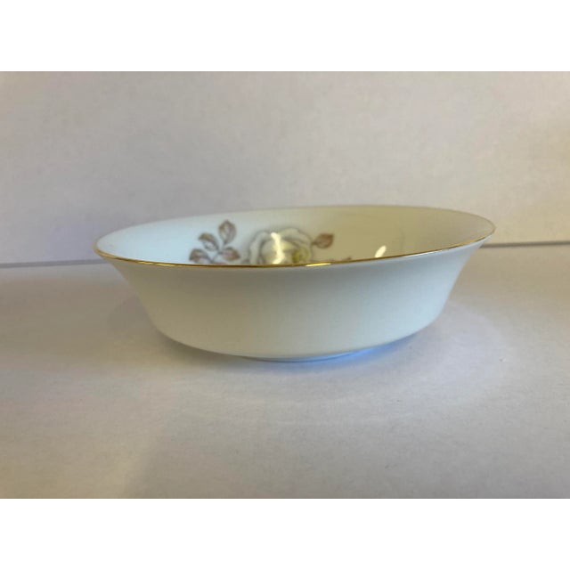 Traditional 1960s Johann Haviland Sweet Heart Rose Dessert Bowls Gilded Rim - Set of 6 For Sale - Image 3 of 5