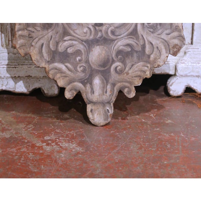 Pair of Early 20th Century Italian Painted Wood Heraldic Shield Wall Panels For Sale - Image 9 of 10