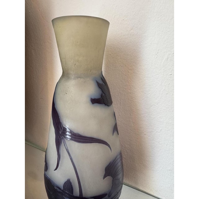 Émile Gallé Art Nouveau Vase – Floral Cameo Glass, circa 1900 Recessed, etched signature "Gallé" on the base Height: 25.5...