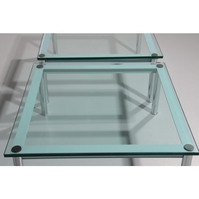 Mid-Century Modern LC-10 Coffee Tables in Light Blue Glass by Le Corbusier for Cassina, 1960s, Set of 2 For Sale - Image 3 of 14