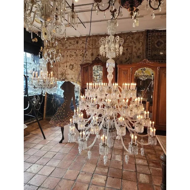 1990s Extra Large Crystal Chandelier With 144 Lights For Sale In New York - Image 6 of 8