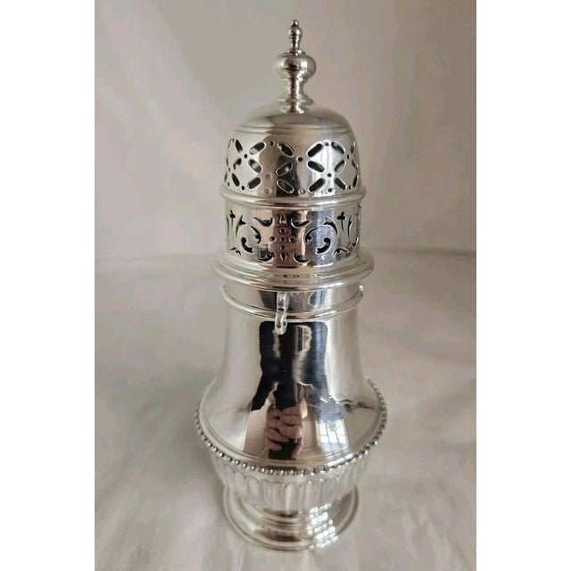 Edwardian Sterling Silver Sugar Caster from S.W. Smith & Co, London, 1906 For Sale - Image 4 of 18