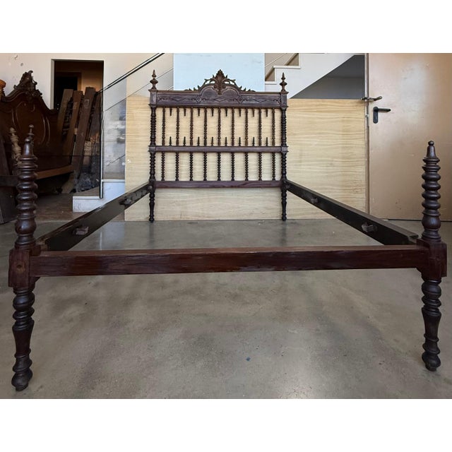 Early 20th Century Early 20th Carved Medallions Queen Size Bed, Original Four Poster Lisbon Bed For Sale - Image 5 of 18