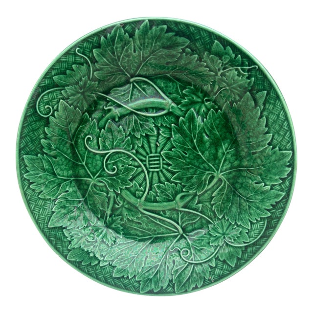 19th Century Green Majolica Leaves Plate Wedgwood For Sale