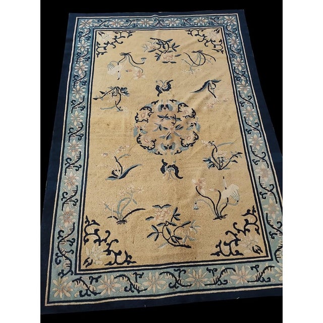 Chinese 1900s Antique Chinese Peking Wool Pile Hand Knotted Floral Medallion Small Rug For Sale - Image 3 of 7