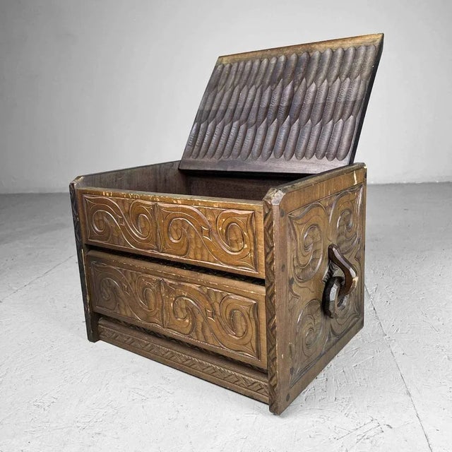 Vintage Shōwa Nikko-Bori Haribako Tansu, Japan, 1960s For Sale - Image 9 of 10