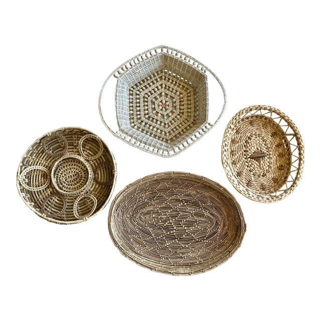Mid 20th-Century Artfully Handwoven Natural Grass Trays - Set of 4 For Sale