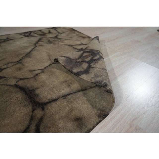 2020s 4x6 Gray Hand-Knotted Wool Organic Stone Texture Abstract Modern Carpet Rug For Sale - Image 5 of 6