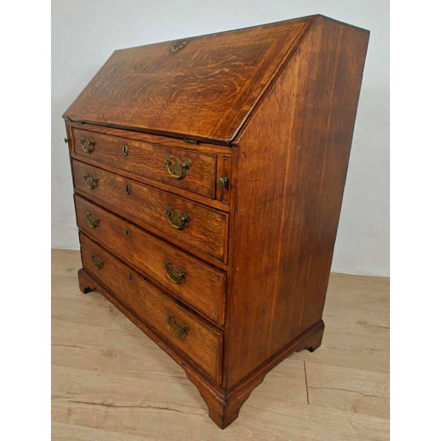 Antique English George III Writing Bureau in Oak, 18th Century For Sale - Image 4 of 18