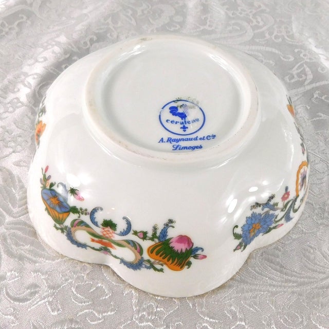 1940s Raynaud Et Cie Limoges Lot of Six Berry Bowls in Vieux Chine - Set of 6 For Sale In San Francisco - Image 6 of 7