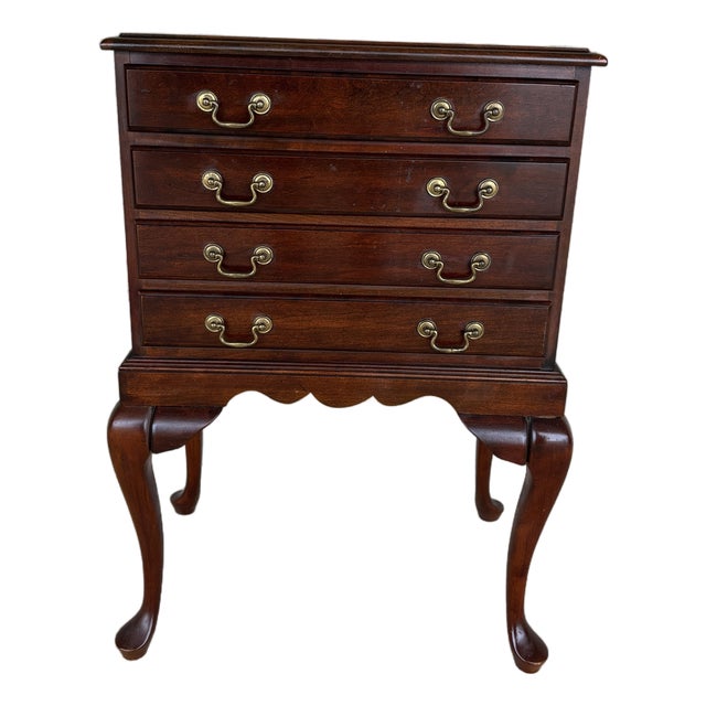Cresent Furniture Georgian Style Cherry 4 Drawer Silver Chest For Sale