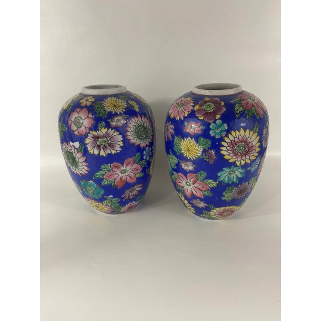 Chinoiserie Floral Vases - a Pair For Sale - Image 4 of 9