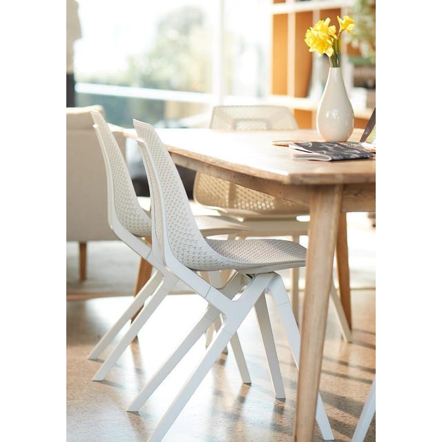 The award-winning Noho chair features an innovative design engineered for everyday comfort. Developed by Kent Parker and...