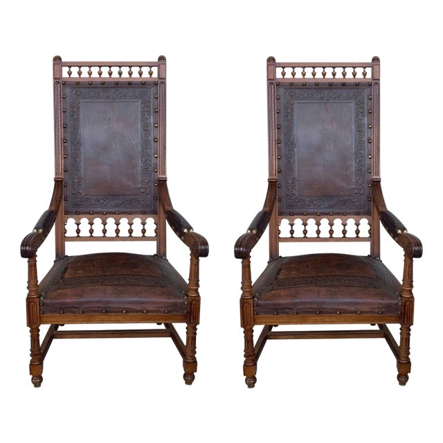 Louis XVI Style Italian Pair of Carved Walnut Armchairs, 1900s For Sale