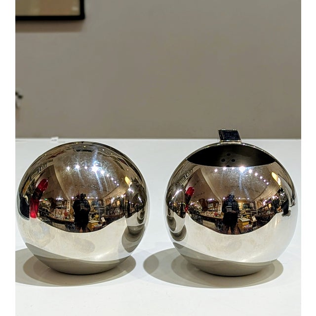 Bauhaus Oliver Hemming Nio Stainless Steel Sugar Bowl & Creamer Set For Sale - Image 3 of 8
